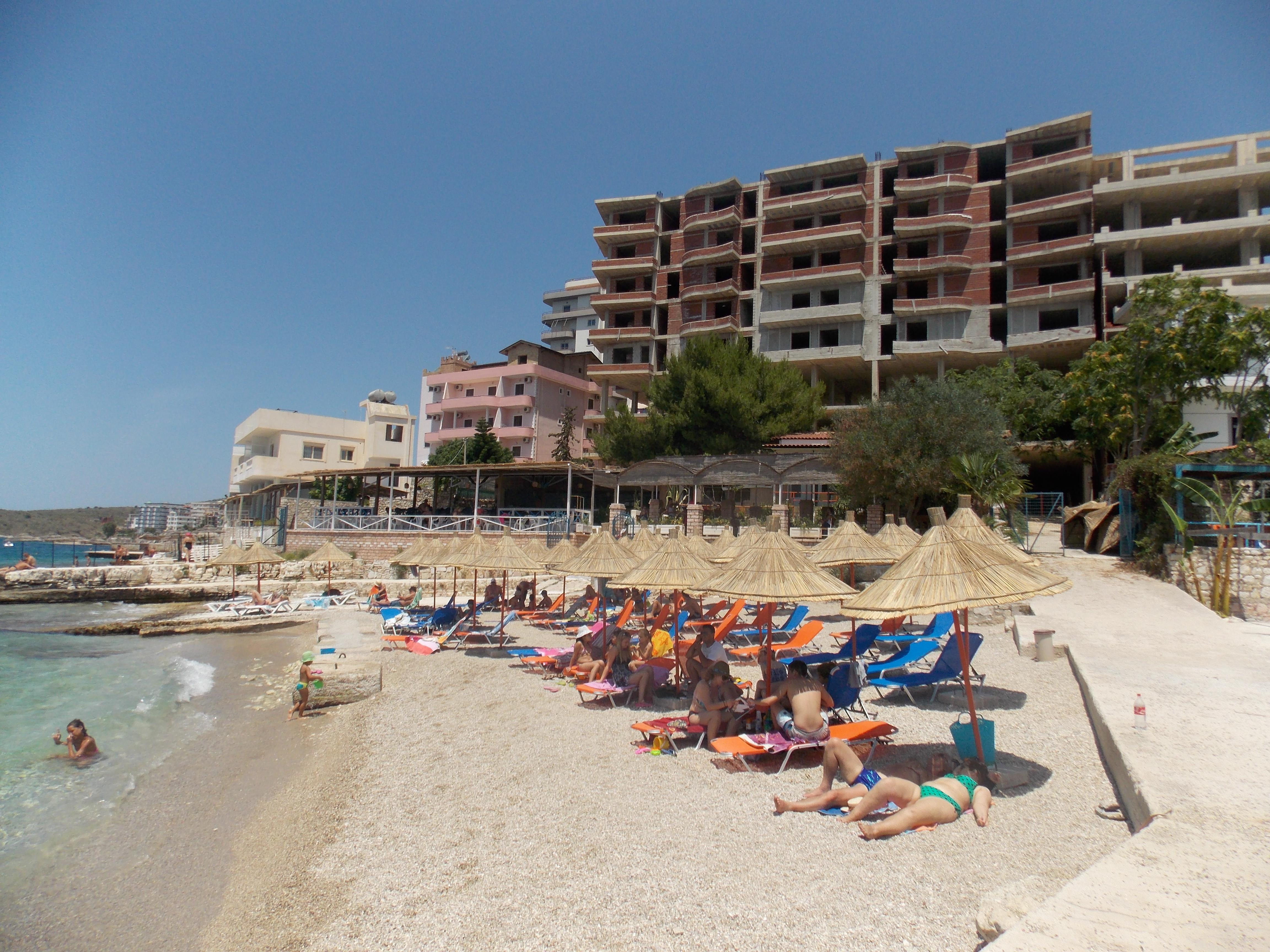 Hotel Piccolino Sarande Bagian luar foto