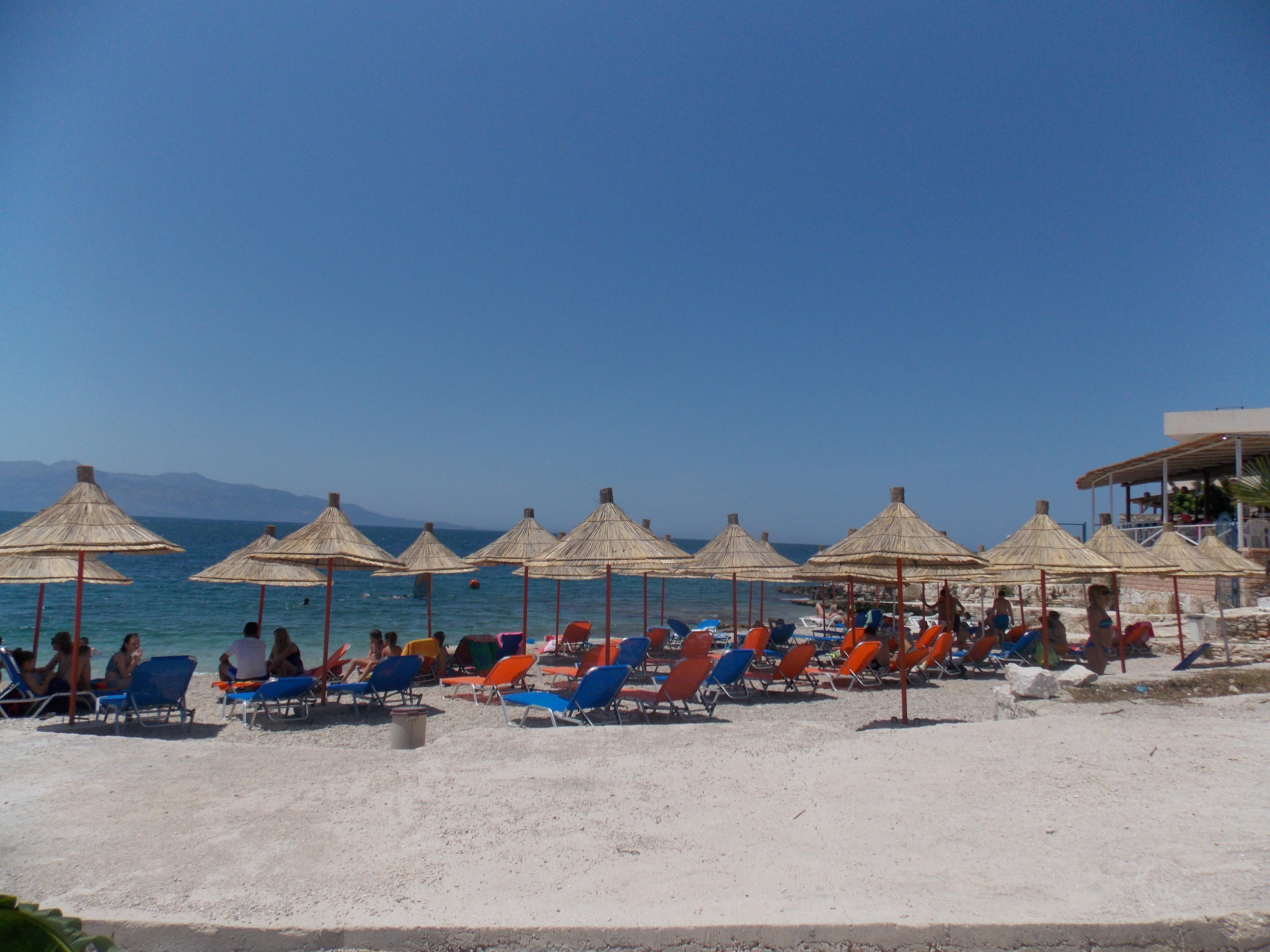 Hotel Piccolino Sarande Bagian luar foto